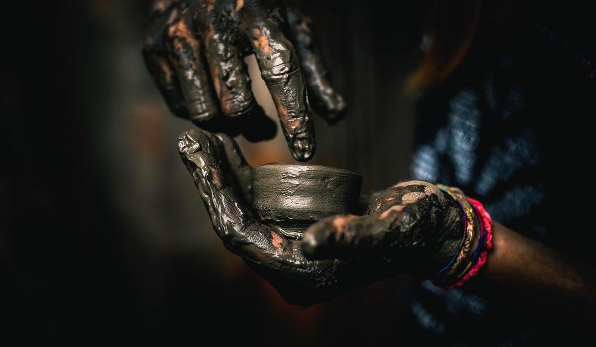 Glazing Pottery Without Common Firing Faults