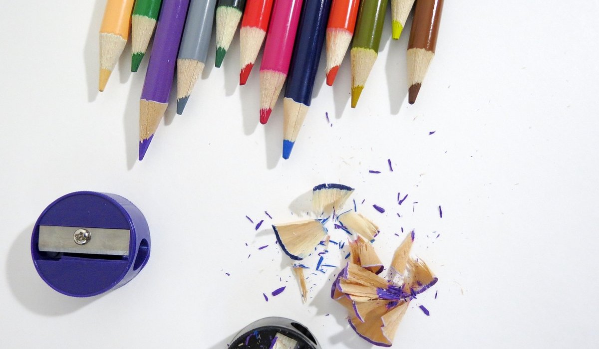 Understanding the Pre-Raphaelite Brotherhood's Colour Palette